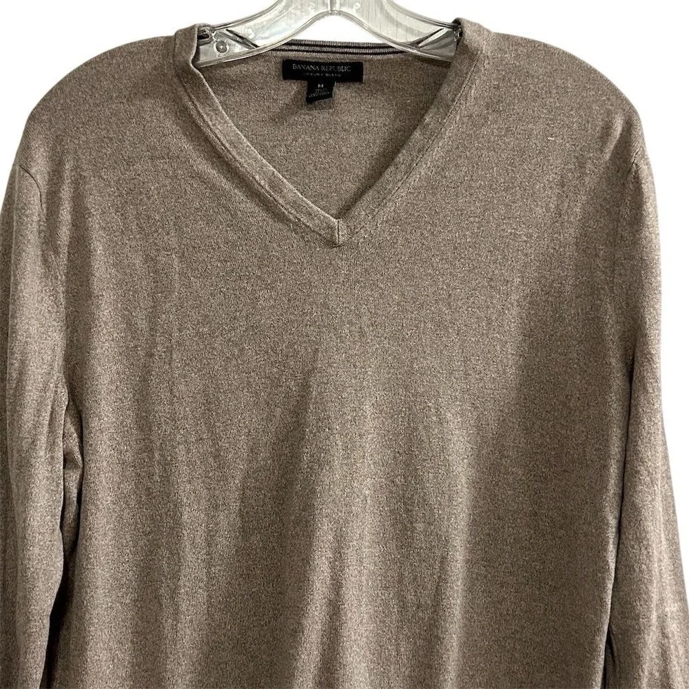 Banana Republic Men's V-Neck‎ Pullover Sweater Beige Silk Cashmere Blend Size M